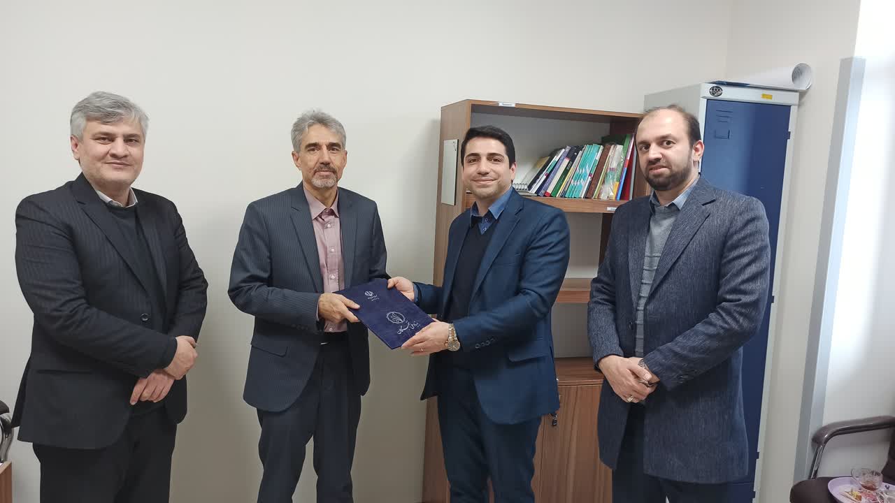 دیدار و تقدیر از سرآمدان علمی دانشگاه ( پروفسور ایرج صدیقی)